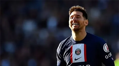 Tin tức PSG ngày 24/12/22: Gia hạn hợp đồng với Messi nhưng không cho Messi khoe cúp thế giới ở sân Nhà