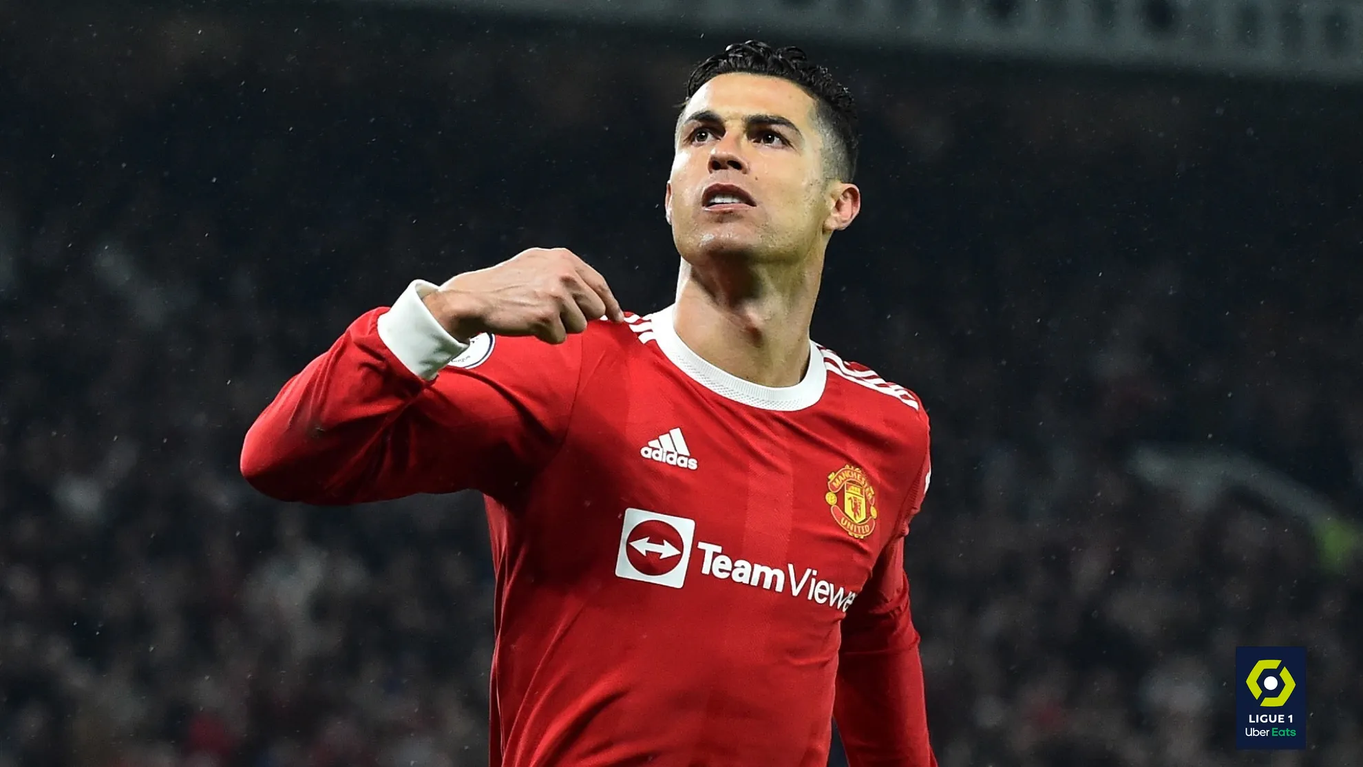 Cristiano Ronaldo cầu thủ đánh đầu hay nhất thế giới